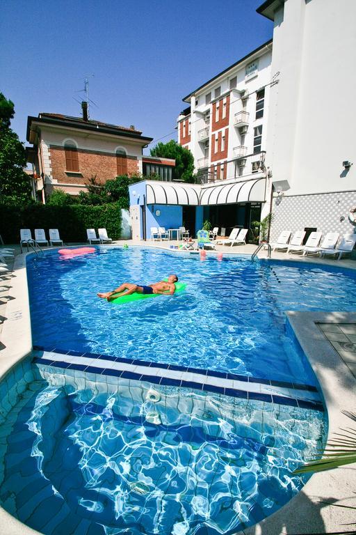 Brown 3* Rimini